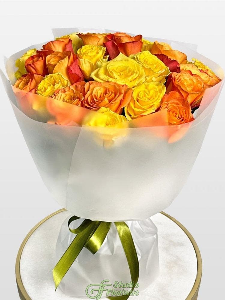 Букет из Роз Кения 60 см желто-оранжевый микс 31 шт «Осенний Поцелуй»