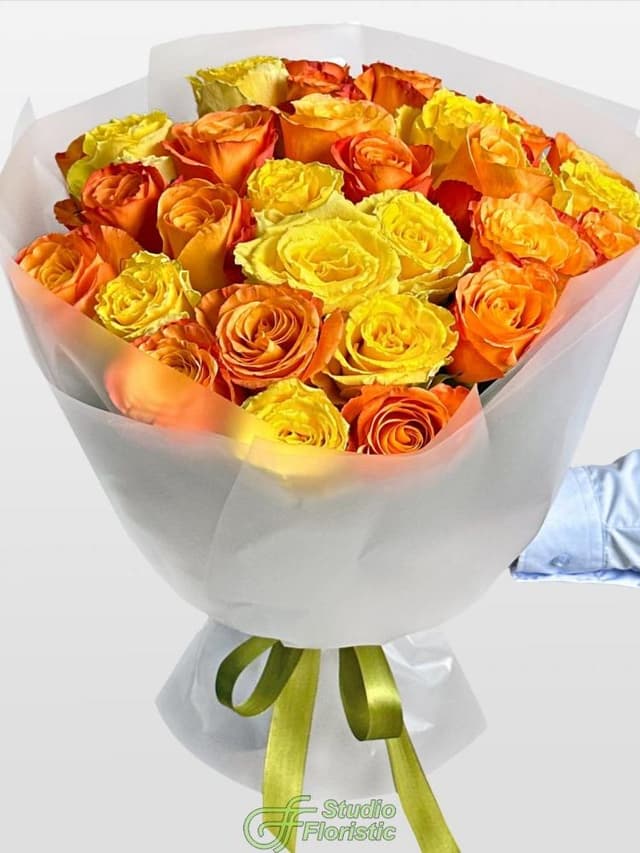 Букет из Роз Кения 60 см желто-оранжевый микс 31 шт «Осенний Поцелуй»
