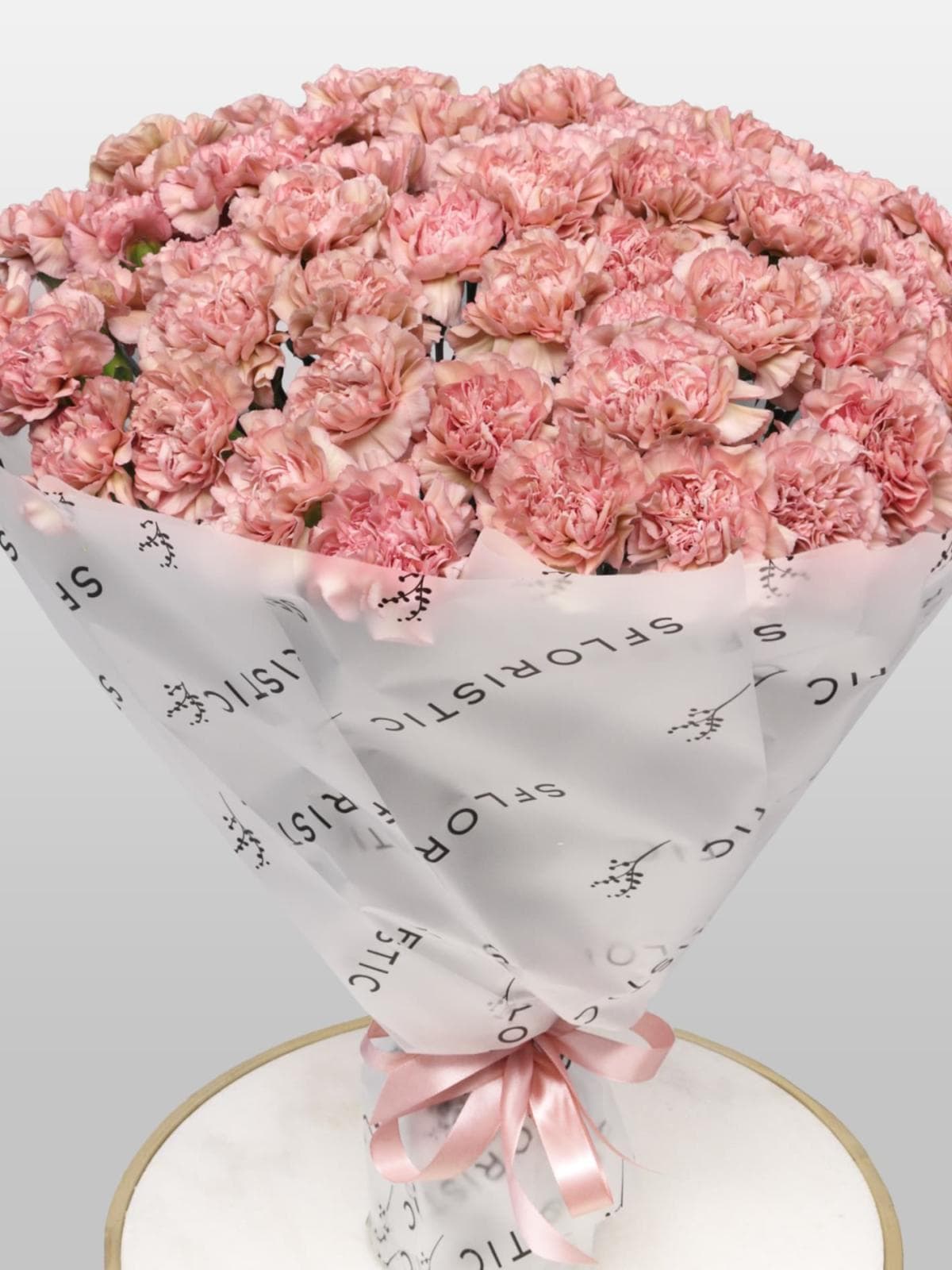 Букет из Пудрово-Розовых Гвоздик 51 шт «Мягкие Объятия»