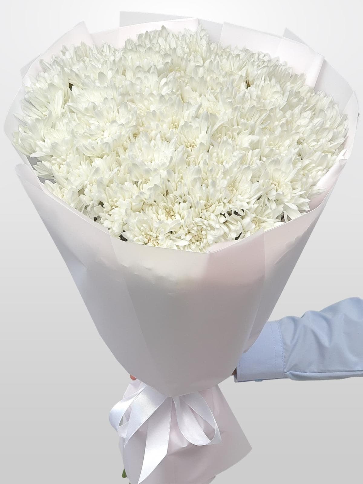 Букет из Белых Хризантем 25 шт «Звездная Россыпь»