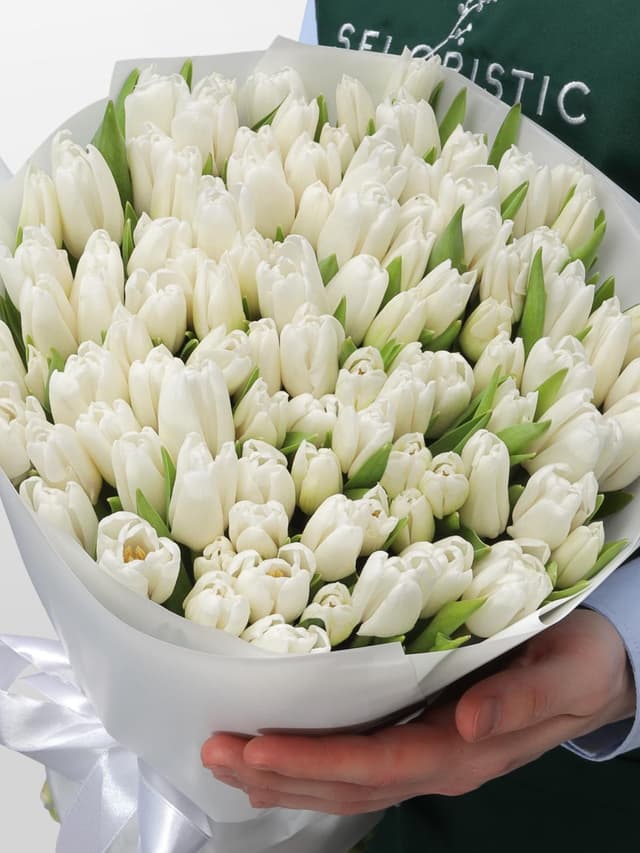 Букет из белых Тюльпанов 101 шт «Горный хрусталь»
