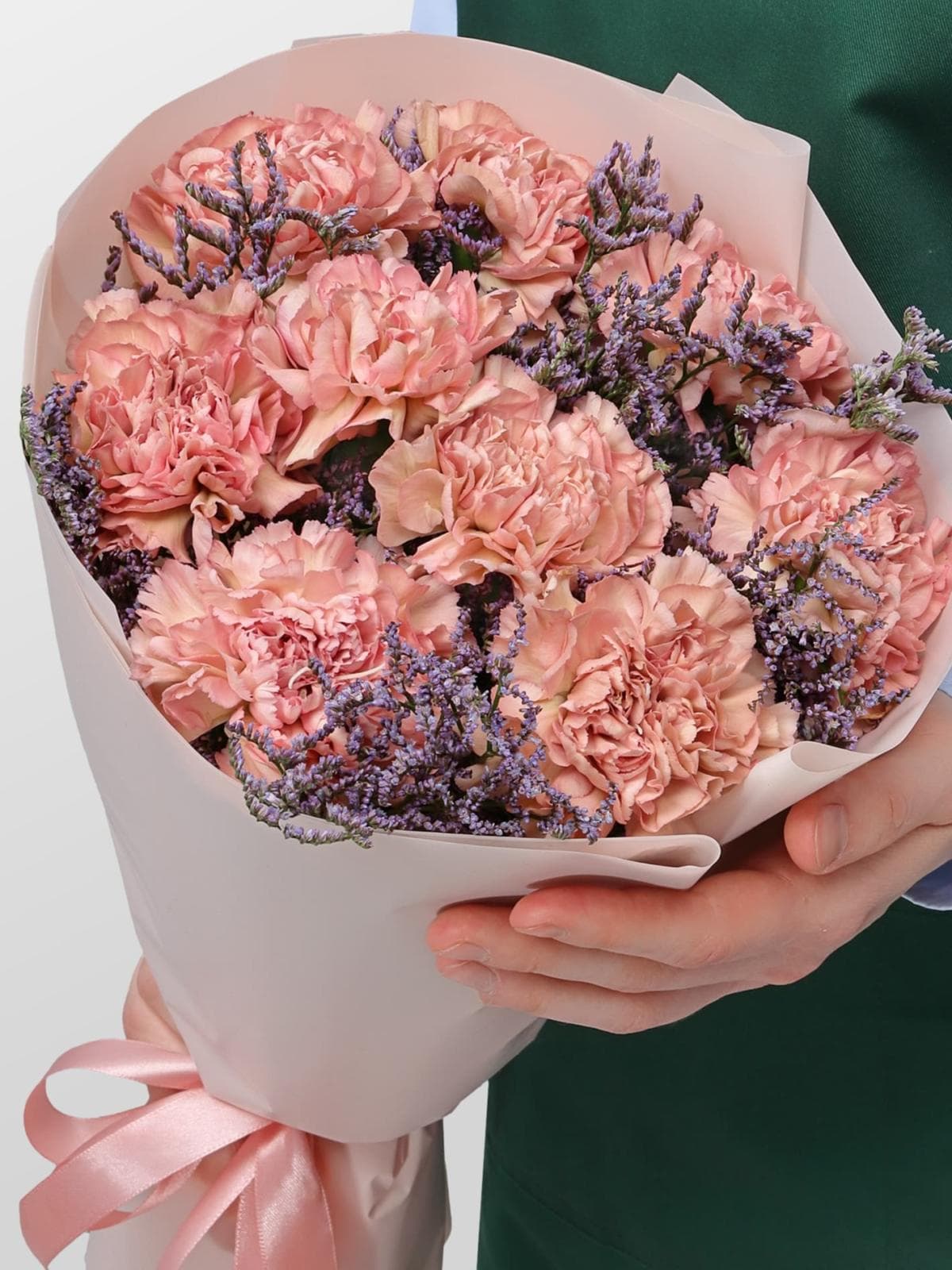 Букет из Гвоздик и Лимониума «Маленькое счастье»