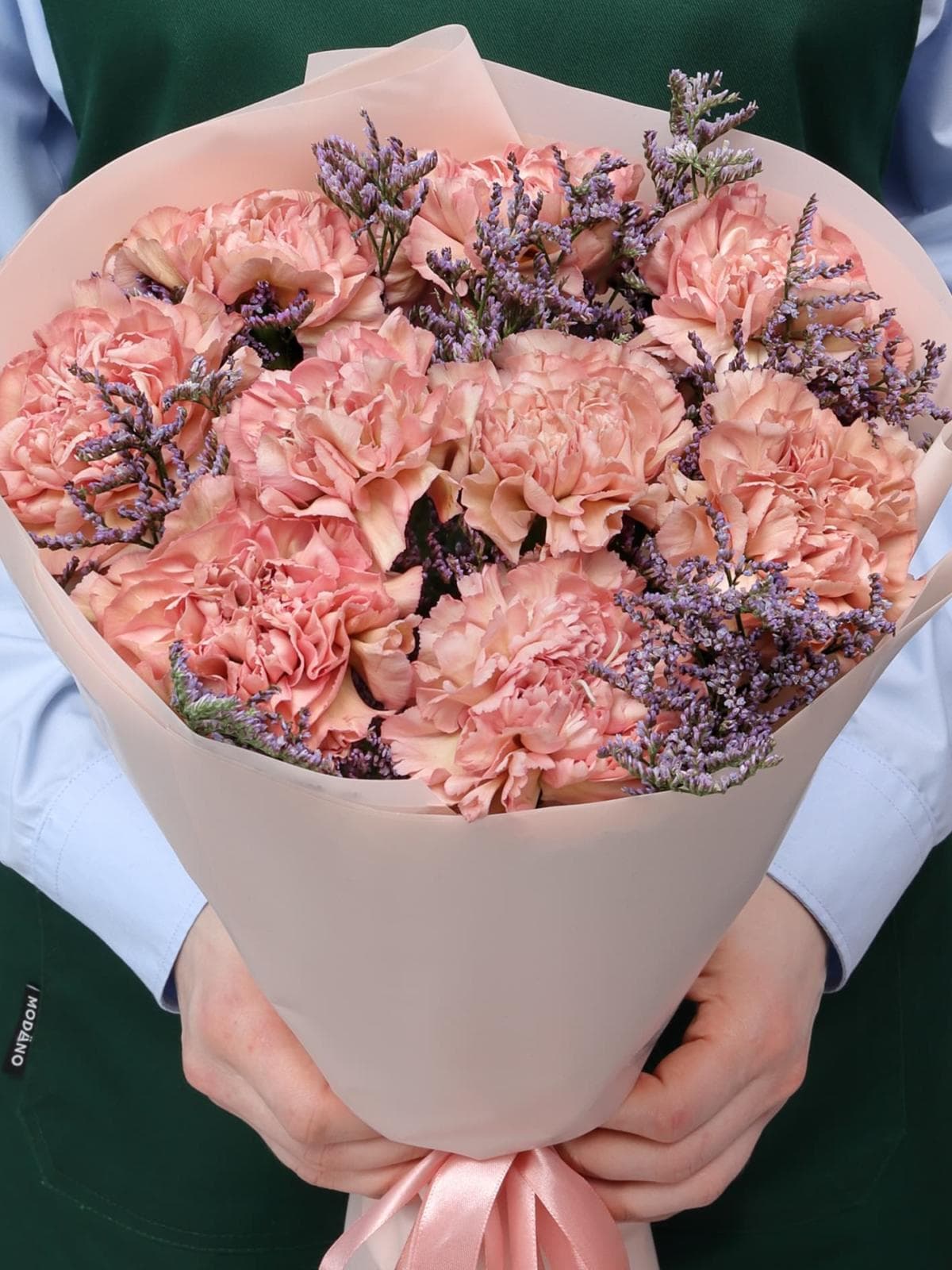 Букет из Гвоздик и Лимониума «Маленькое счастье»