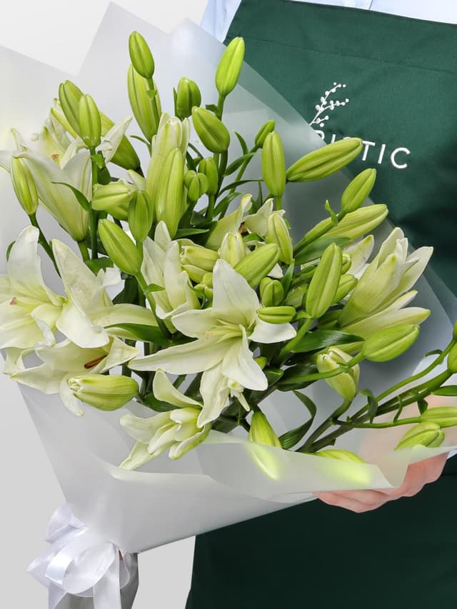 Букет из Белой Азиатской Лилии 9 шт «Белое сияние»