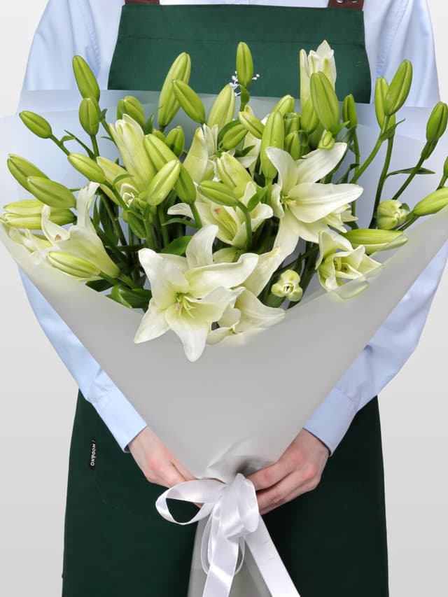 Букет из Белой Азиатской Лилии 9 шт «Белое сияние»