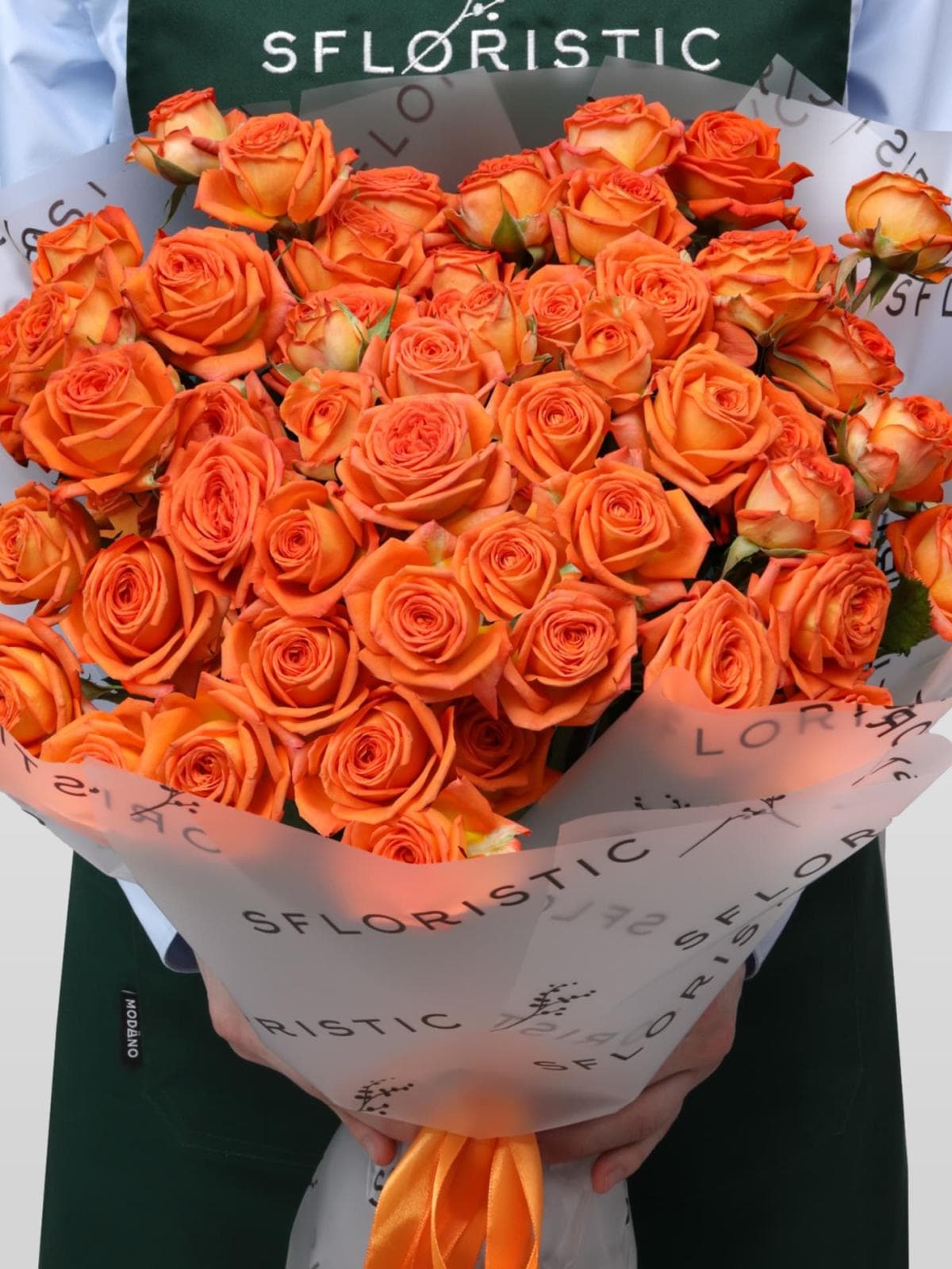 Букет из Оранжевой Кустовой Розы 50 см 9 шт «Рыжее счастье»