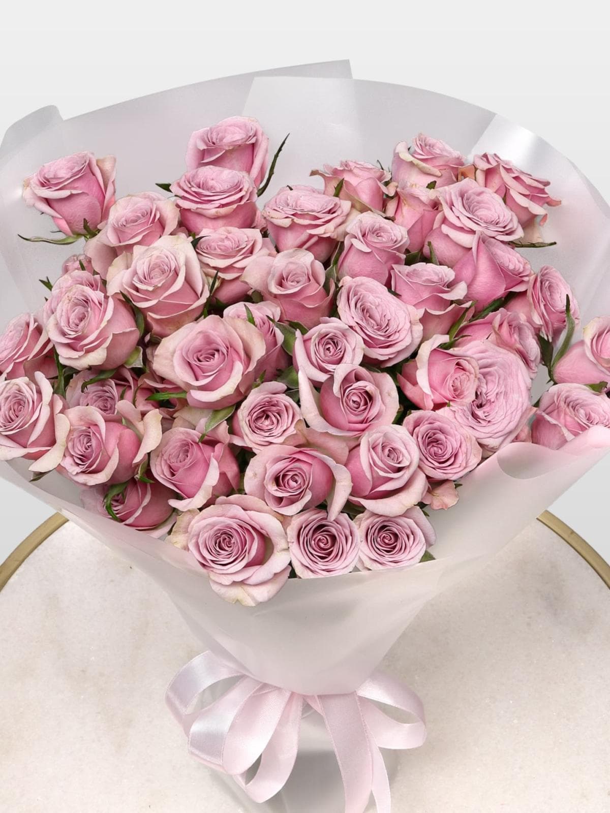 Букет из Сиреневой Кустовой Розы 40 см 15 шт «Парижское утро»