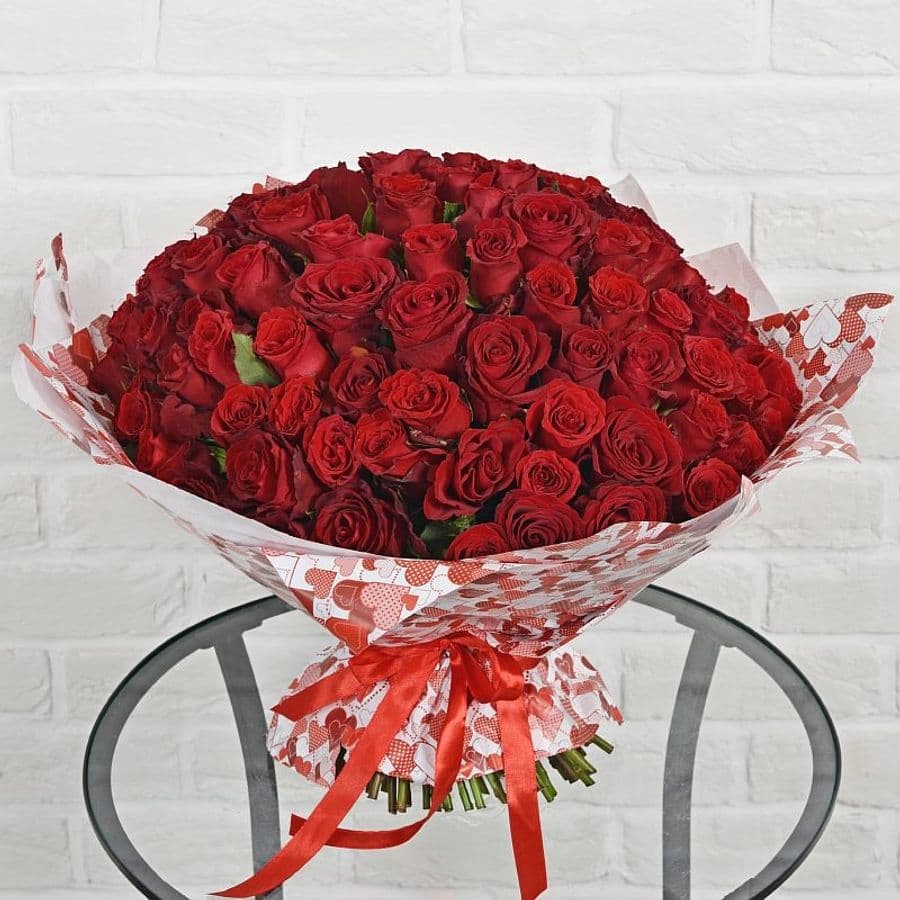 Роза Кения красная 101шт 40 см