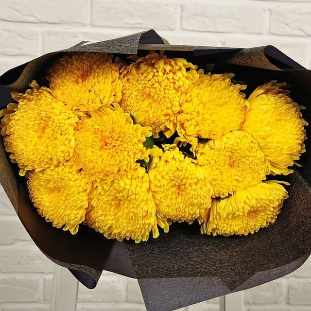 Букет из желтых Хризантем «Деко»