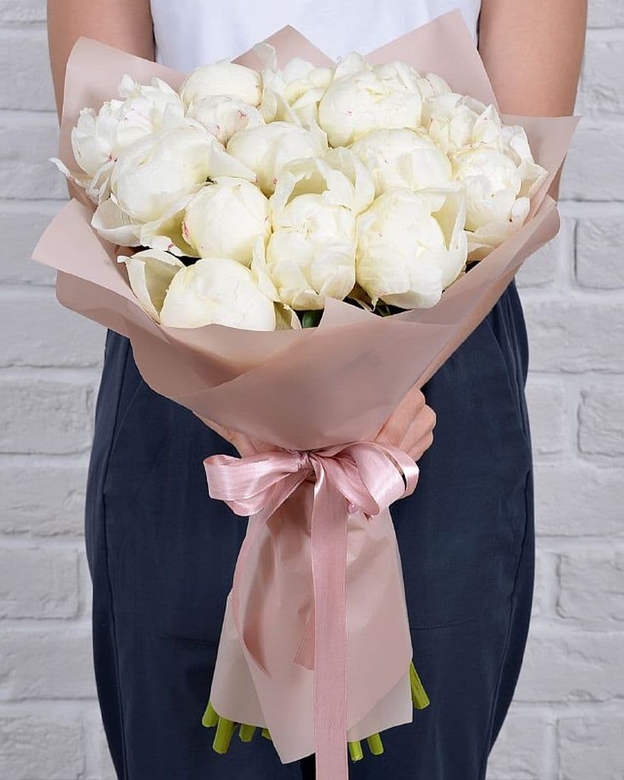 Букет из белых Пионов «Белый ангел»