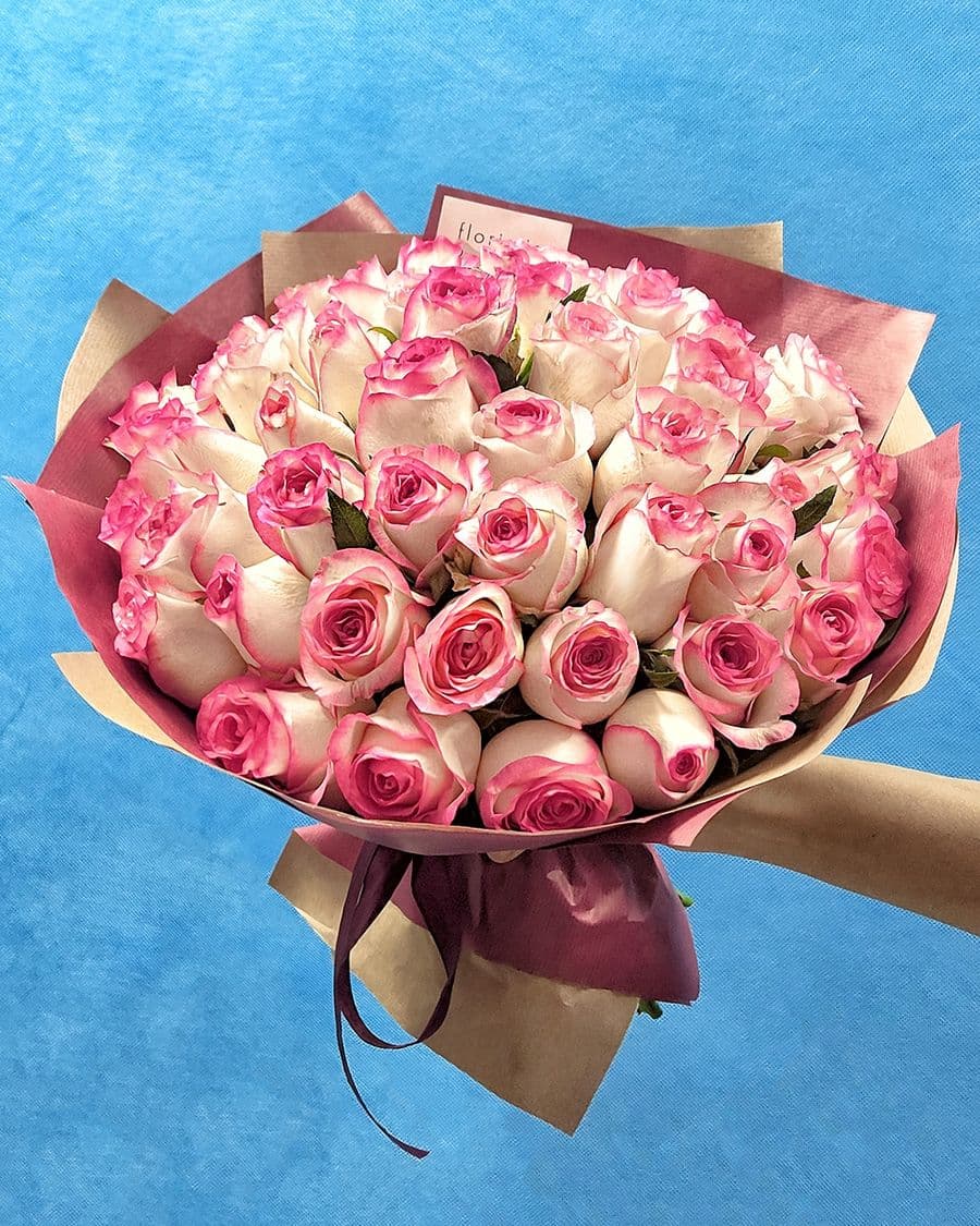 Роза Кения с красной каймой 101шт 40 см