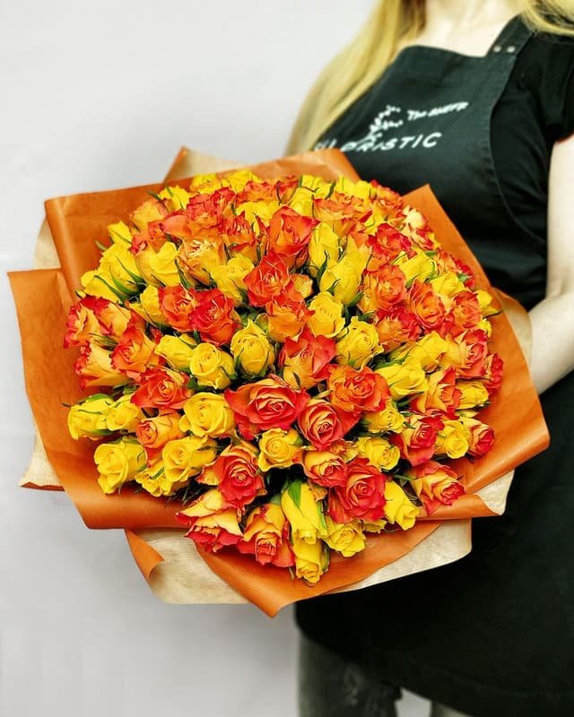Роза Кения желто-оранжевый микс 2 101шт 40 см