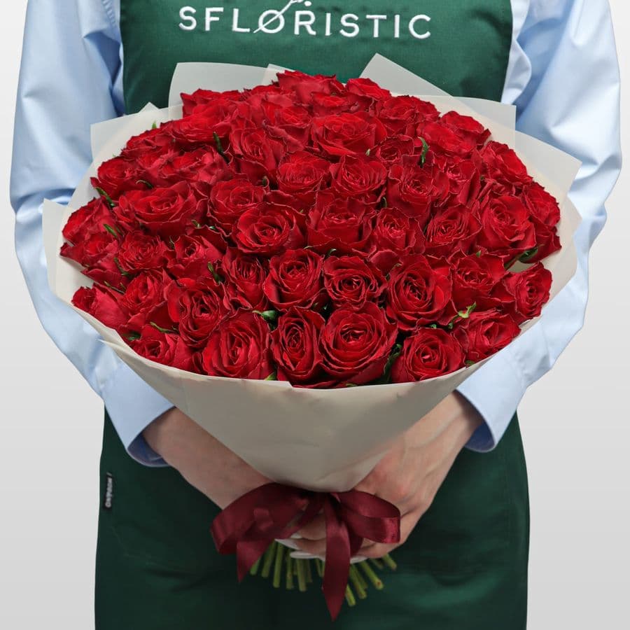 Букет Роз Кения красная 51 шт «Вспышка Чувств»