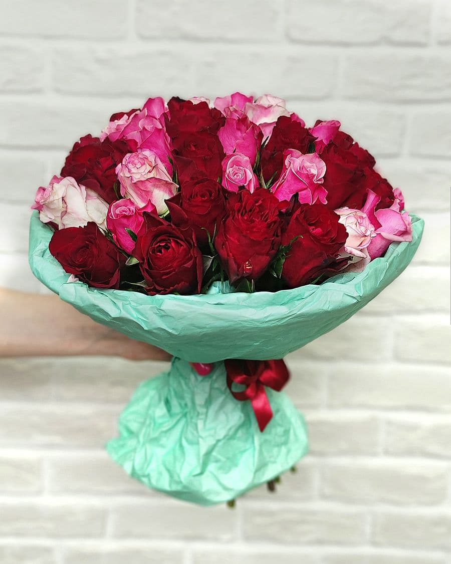 Роза Кения Красно-розовый микс 40 см