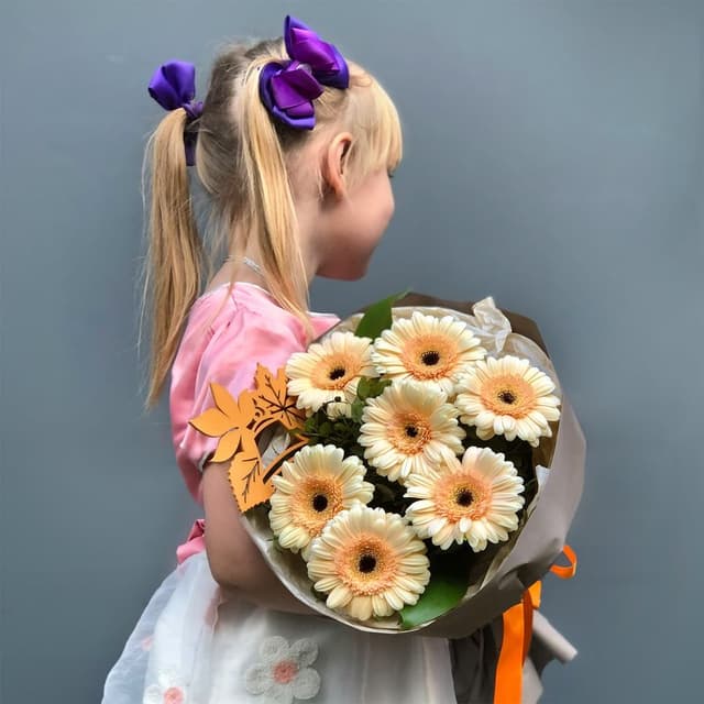 Букет из кремовых Гермини «Солнечные зайчики»