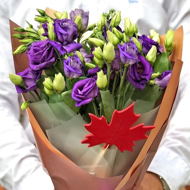 Букет из сиреневой Эустомы «Первому учителю»