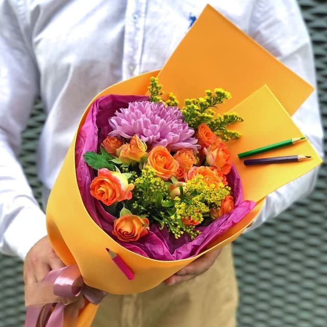 Букет из Хризантемы, Солидаго и Кустовой Розы «Грамматика»