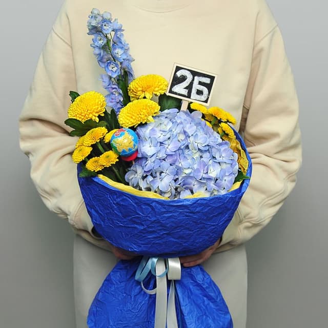 Букет из Гортензии, Хризантемы и Дельфиниума «2-Б»