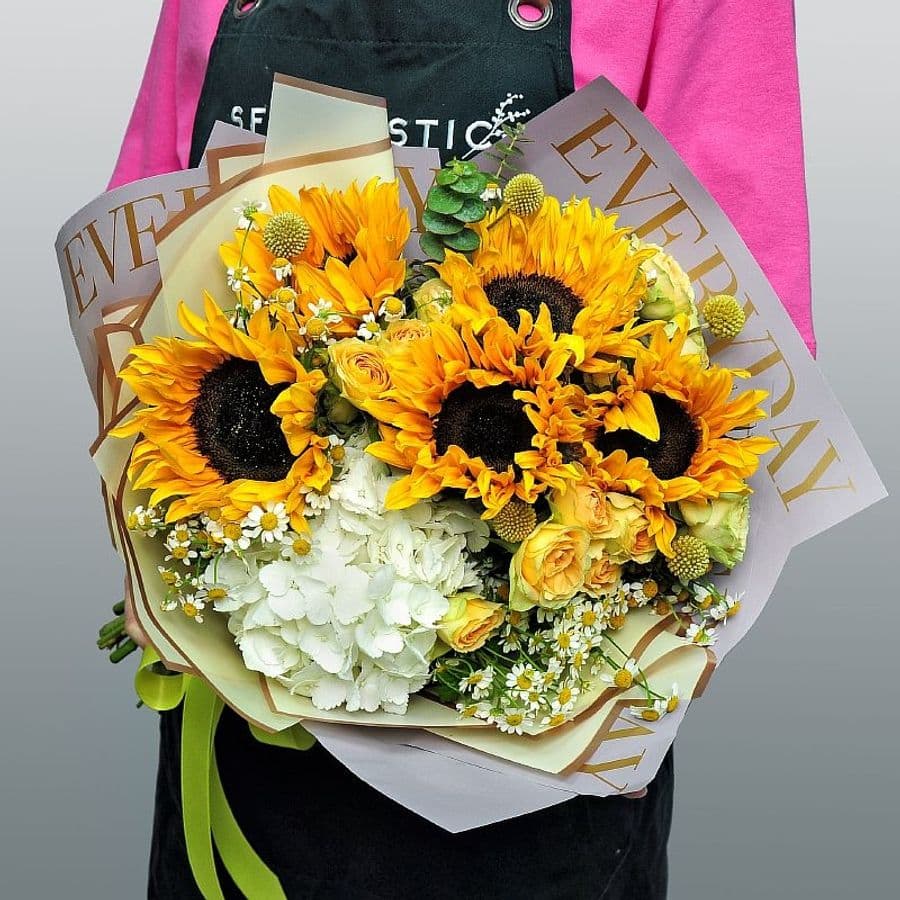 Букет из Подсолнухов, Гортензии и Ромашек «Медовый день»