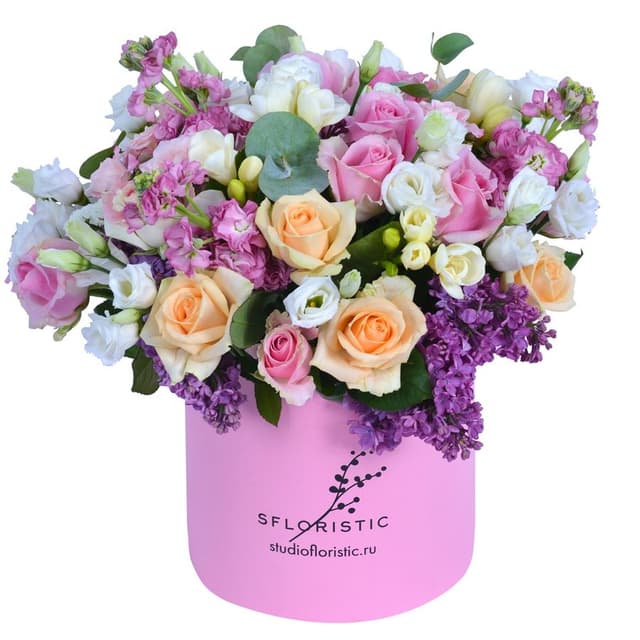 Композиция из Роз, Сирени и Фрезий в шляпной коробке «Для самой красивой»