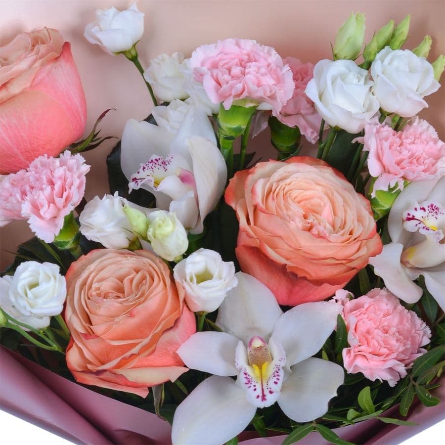 Букет из розы Кахала, Гвоздики и Лизиантуса «Спасибо!»