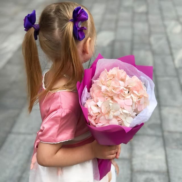 Букет из Розовой Гортензии «Доченьке»