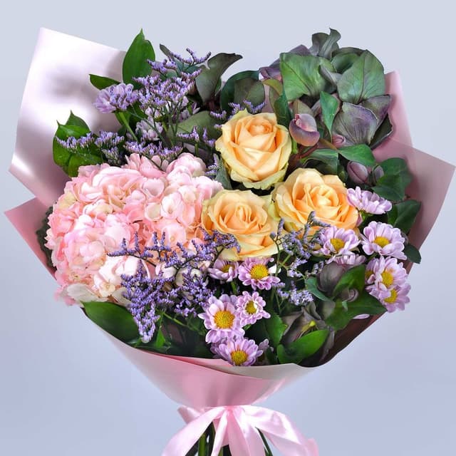 Букет из Гортензии, Лимониума и Роз "Переливы"