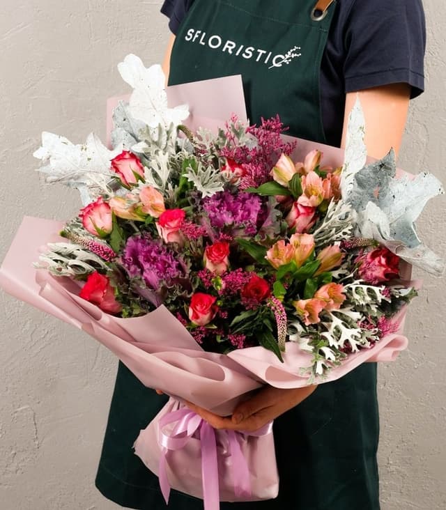 Букет из Роз, Вероники и Альстромерии «Осенние листья»