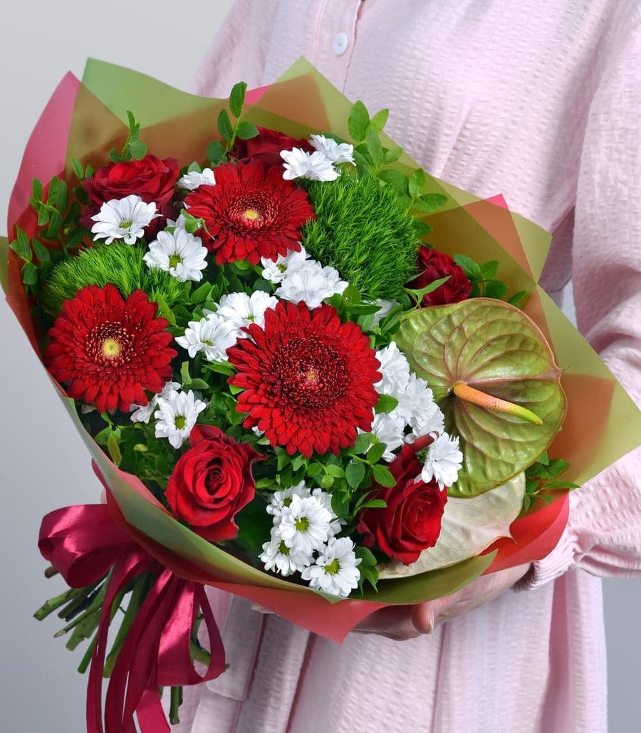 Букет из Зеленой Гвоздики и Антуриума «Анди»