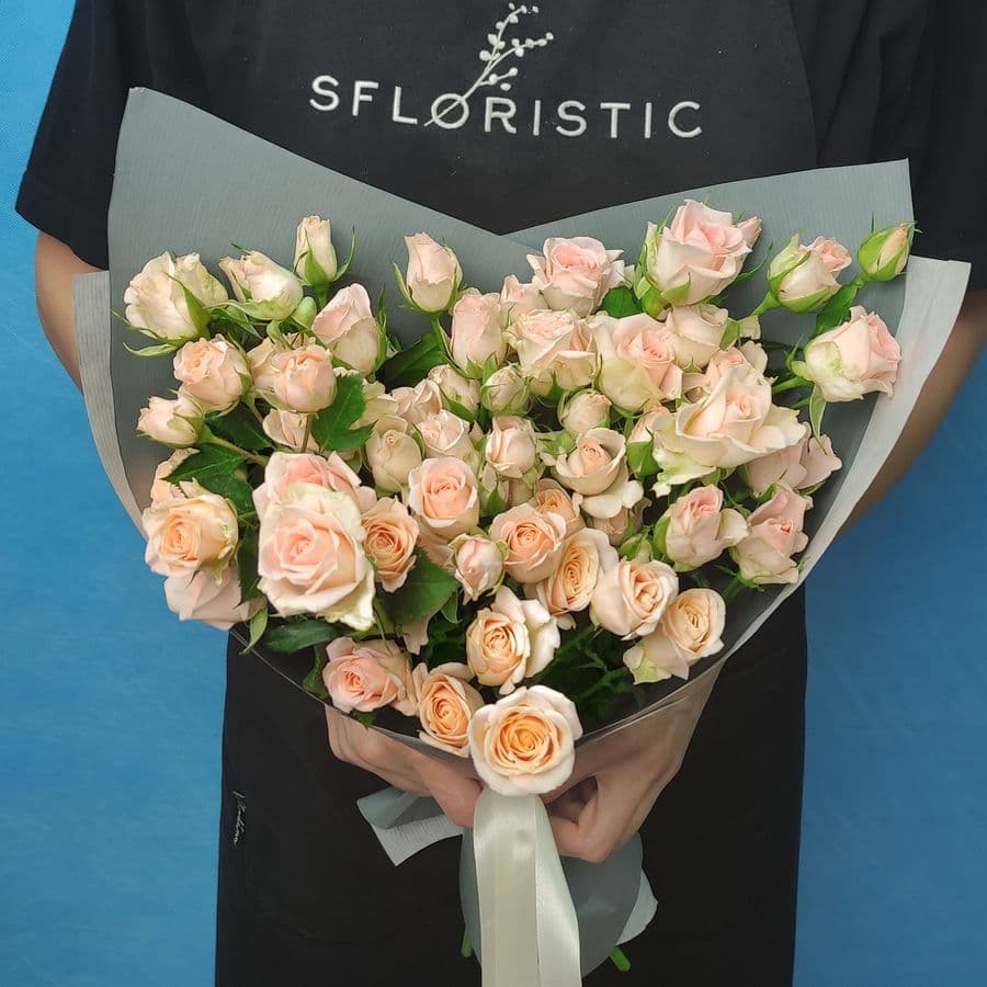 Букет Кустовых Роз «Ненаглядной»