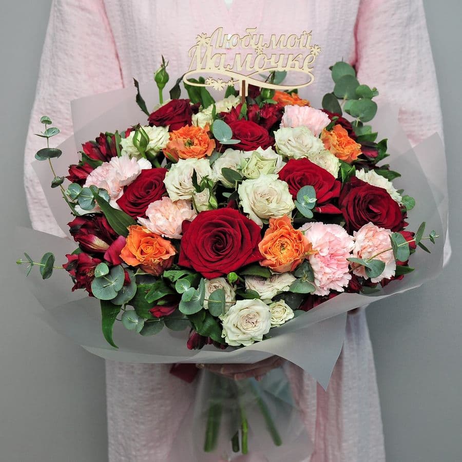 Букет из Роз и Диантуса «Роскошный»