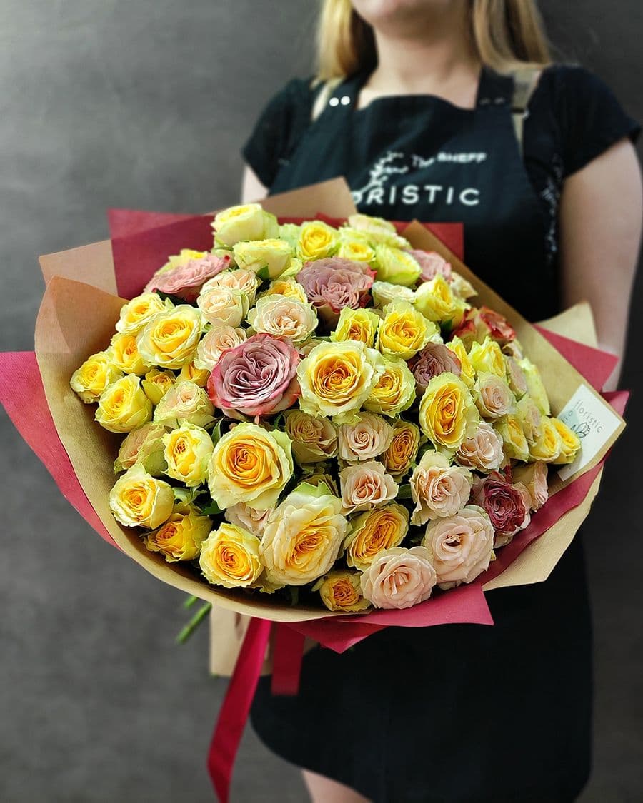 Букет Кустовых Роз микс «Глинтвейн»