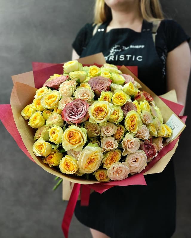 Букет Кустовых Роз микс «Глинтвейн»