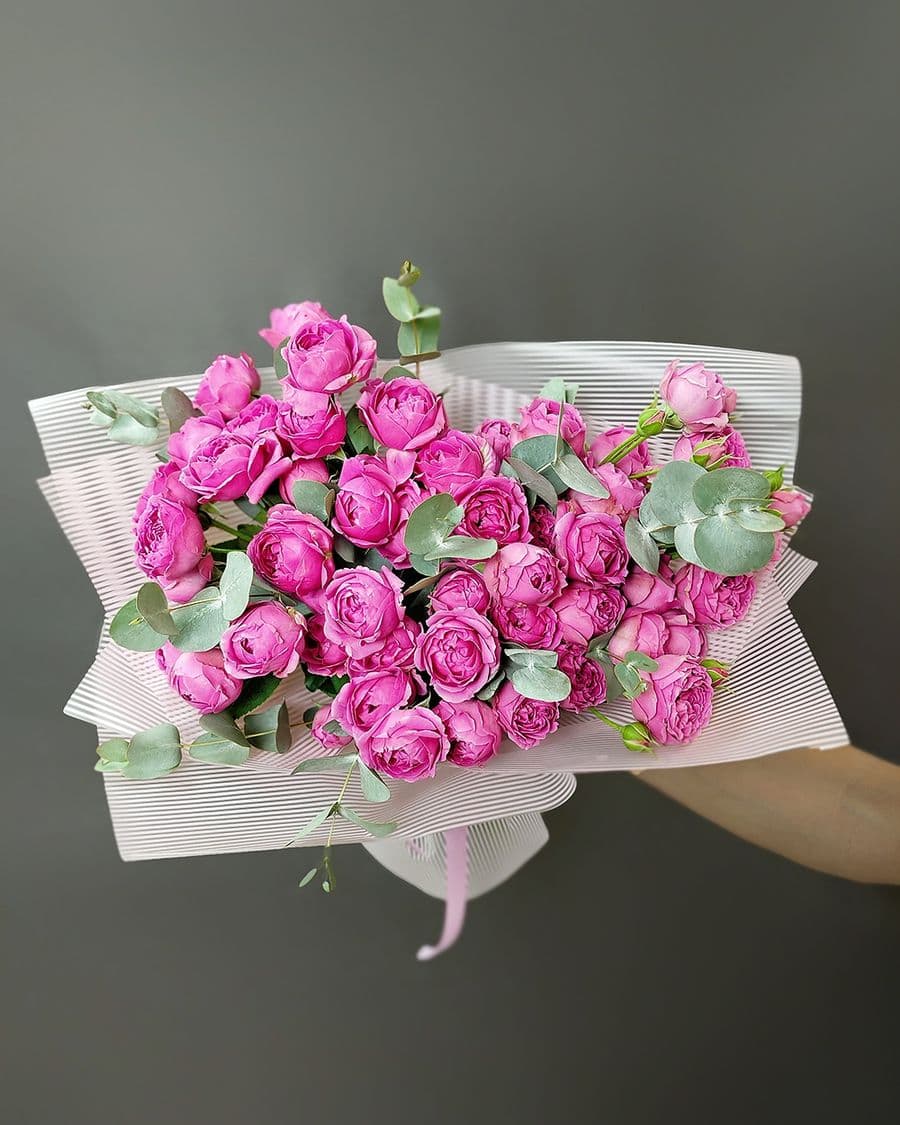 Букет из Роз Мисти Баблс «Обворожительной»