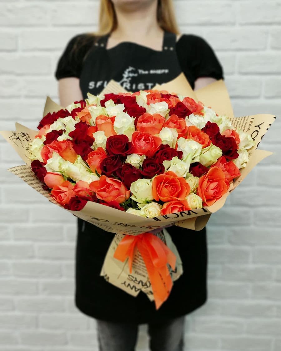 Букет из Роз Кения Микс 101 шт «Три цвета»