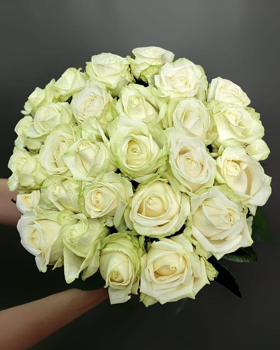 Букет из белых роз 60 см «Безупречной»