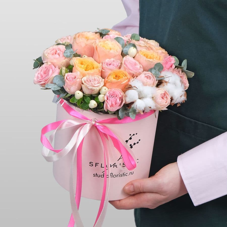 Композиция из Роз «Романтическая нежность»