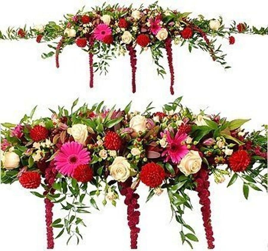 Настольная композиция из Роз, Георгин и Альстромерии «Сезон красного»