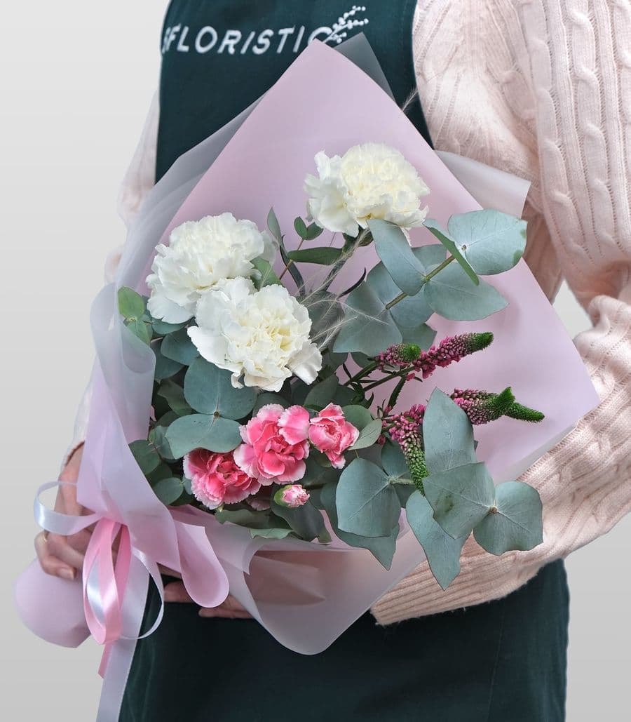 Букет из Вероники и Гвоздики «Мудрой»