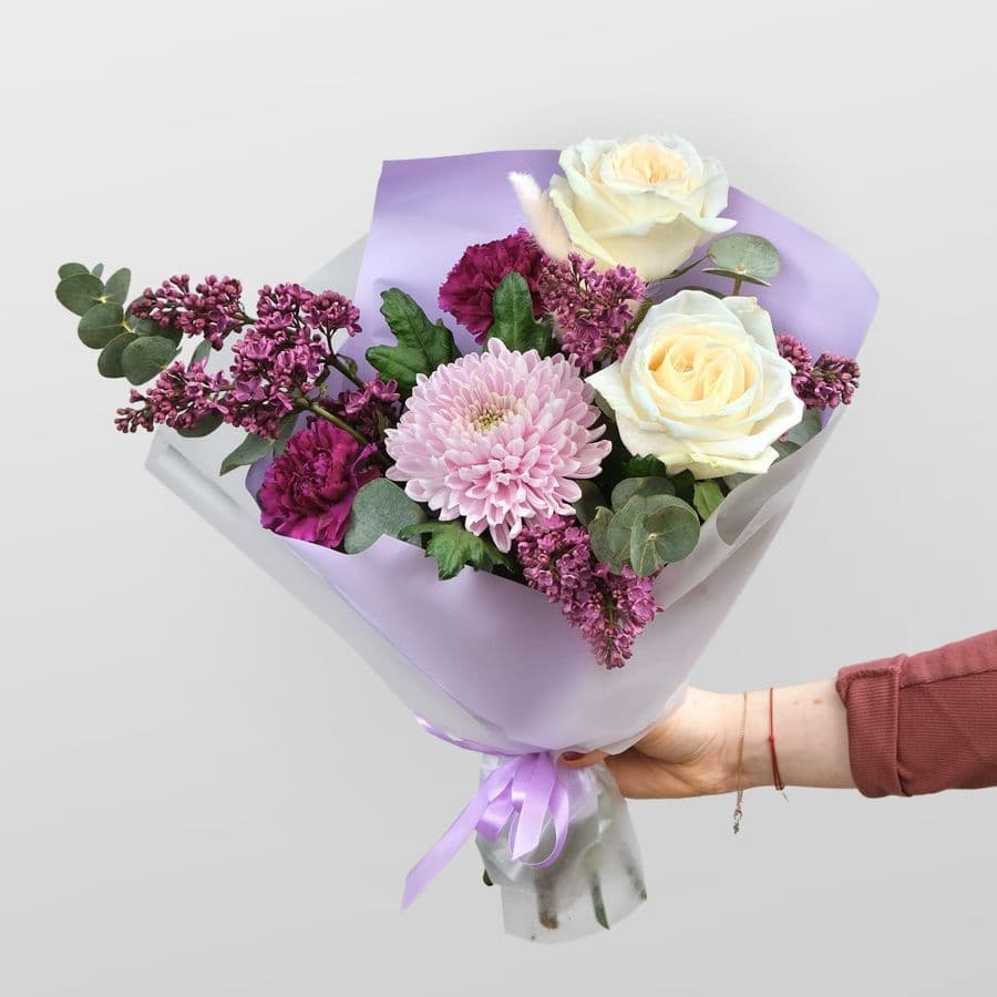 Букет из Роз, Хризантемы и Гвоздики «Персефона»