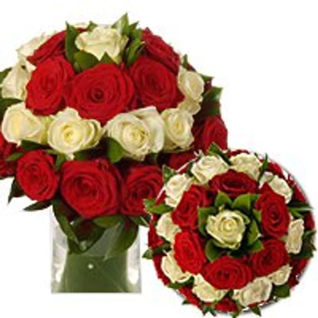 Букет из красных и белых Роз «Английский сад»