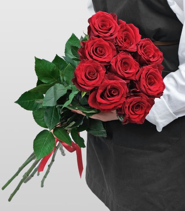 Букет из красных Роз 9 шт 100 см «Мария»