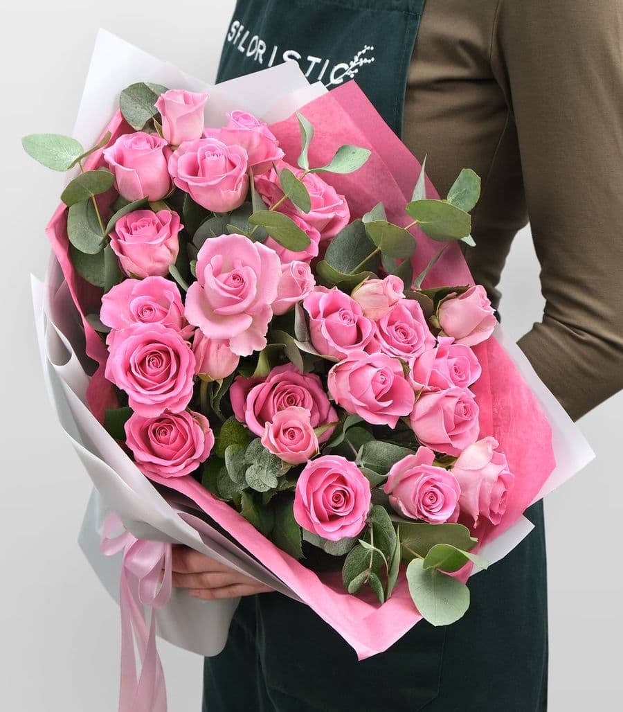 Букет из розовых Роз «Костёр Любви»