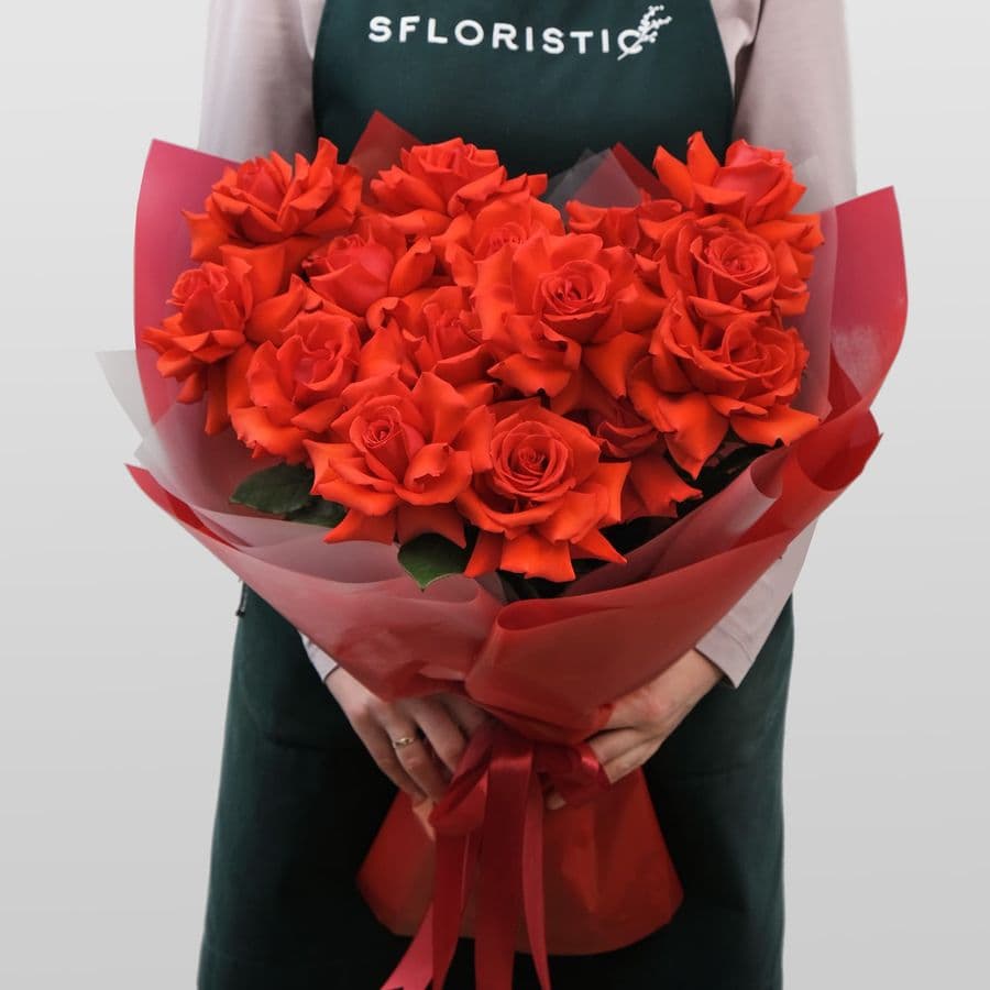 Букет из красных Роз «Мания»