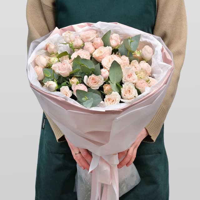 Букет из пионовидных Роз «Патрисия»