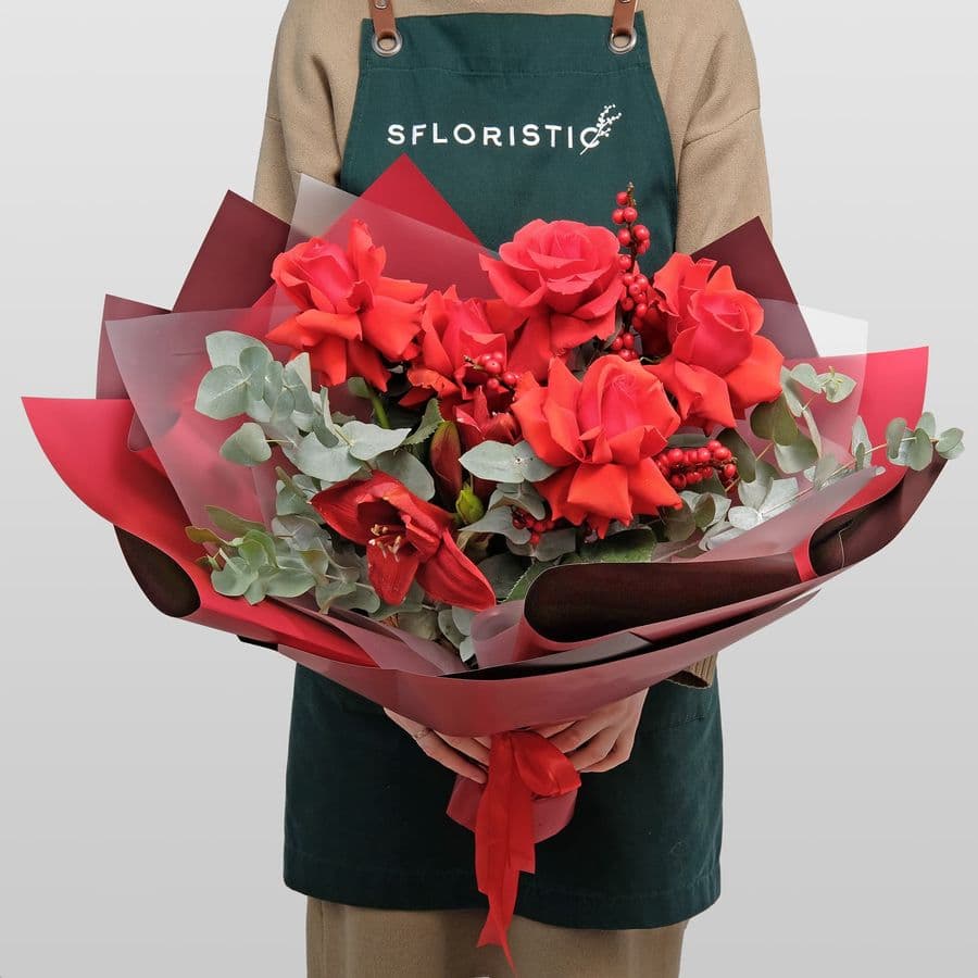 Букет из Роз и Амаралиса «Крессида»