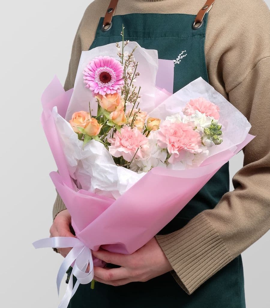 Букет Роз, Гермини и Маттиолы «Око Души»