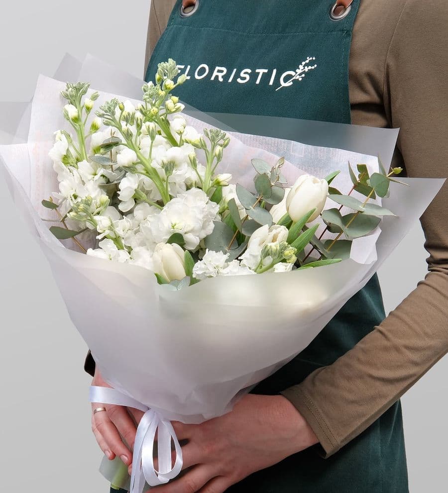 Букет из Тюльпанов и Маттиол «Белая Нежность»