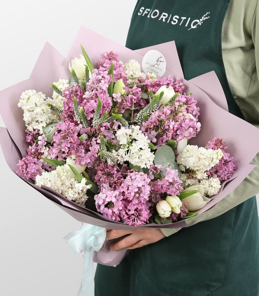 Букет из Сирени и Тюльпанов «Сиреневый вихрь»