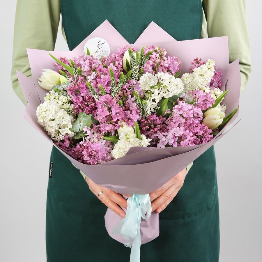 Букет из Сирени и Тюльпанов «Сиреневый вихрь»